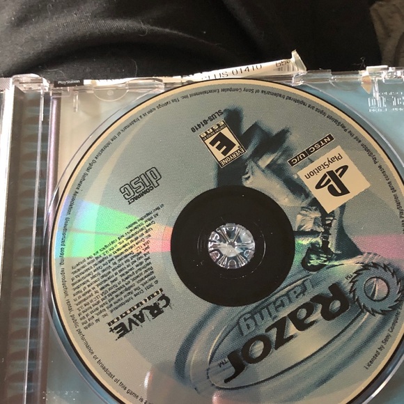 Rave Black Video Game Razor Racing - Picture 3 of 5